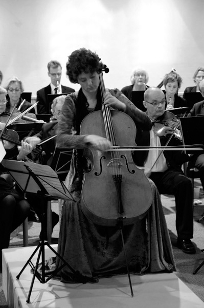 Cello solo met orkest Mirjam Daalmans, celliste